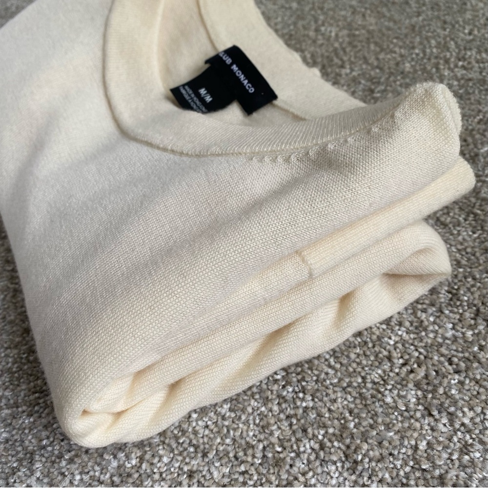 Club Mónaco light weight wool crew neck sweater in classic cream